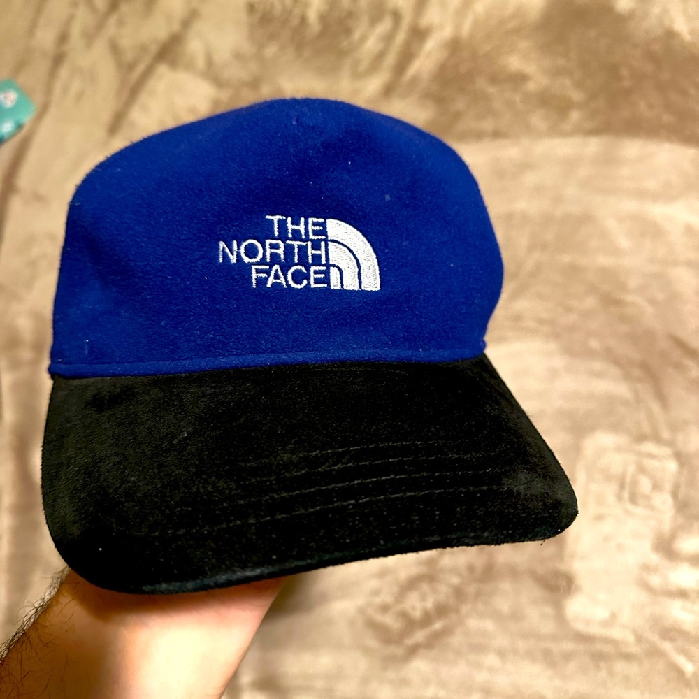 The Northface Swade winter hat adjustable ear flops